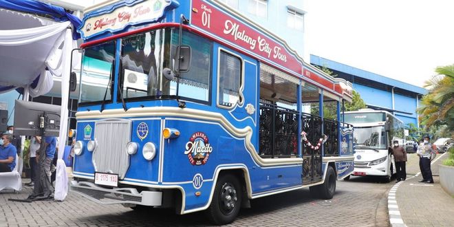 Bus Antik Macito